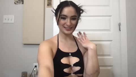 Divine Hips online show from 01.12.25