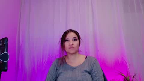 Snapshot of divinelynn chatting on 01.22.25 DivineLynn online show from 01.22.25