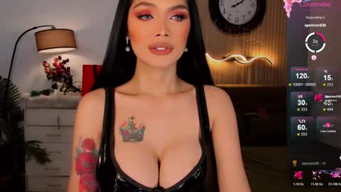 Snapshot of divinequeen chatting on 07.16.26 online show from 07.16.26