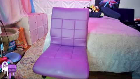 Jade Divyne online show from 12.04.24