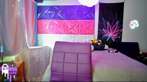 Jade Divyne online show from 12.06.24