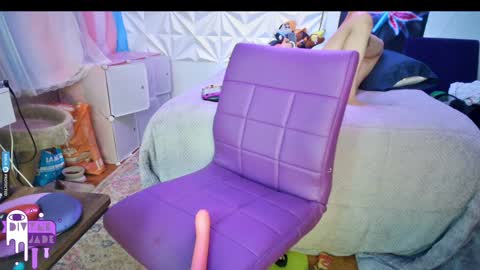 Jade Divyne online show from 12.16.24