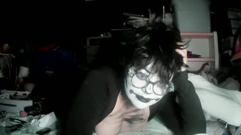 Snapshot of dizzinsweatyy chatting on 06.01.26 dizzinsweatyy online show from 06.01.26