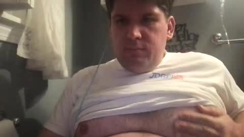 Snapshot of dj_stud chatting on 12.15.25 dj_stud online show from 12.15.25