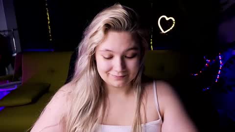 Jenia online show from 12.04.24