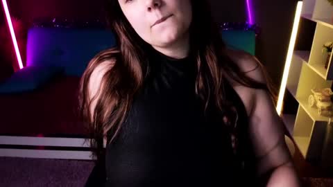 Jenia online show from 01.04.25