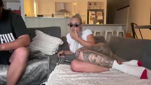 Snapshot of dlcs96 chatting on 02.06.25 dlcs96 online show from 02.06.25