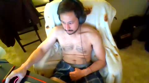 dlee3303 online show from 03.04.25