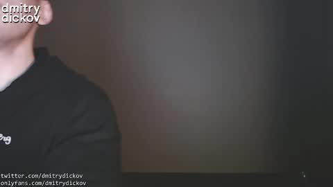 Snapshot of dmitrydickov chatting on 12.18.24 DmitryDickov online show from 12.18.24