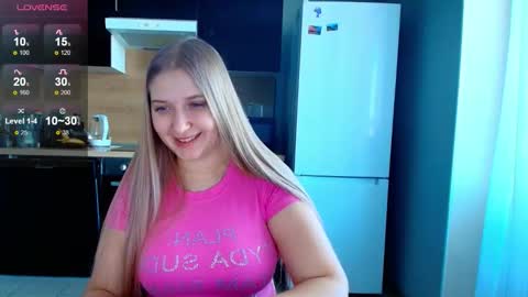 Snapshot of do_u_want_alice chatting on 02.21.26 Alice online show from 02.21.26