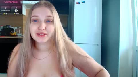 Snapshot of do_u_want_alice chatting on 03.03.26 Alice online show from 03.03.26