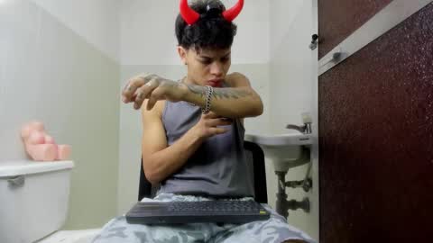 Snapshot of dogan_renz0 chatting on 03.23.26 Dogan online show from 03.23.26