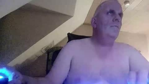 doggy2629 online show from 10.31.25