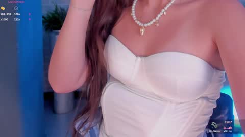 Snapshot of dolcieelliot chatting on 02.05.25 Dolcie online show from 02.05.25