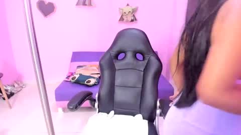 sofia de la torre online show from 10.20.25