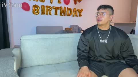 Auro and Santiago online show from 04.18.26