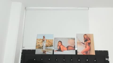 Snapshot of doll_celeste19 chatting on 01.08.25 C E L E S T E online show from 01.08.25