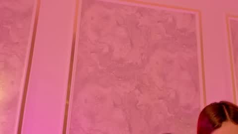 Snapshot of doll_eyeess_ chatting on 10.22.25 D online show from 10.22.25