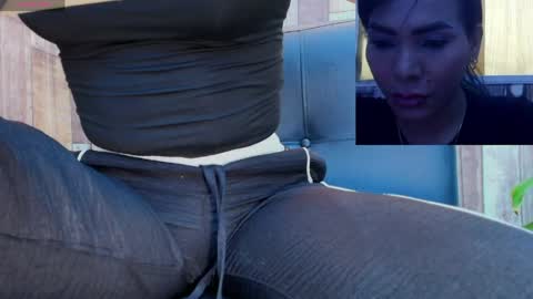 Snapshot of doll_lorenn26 chatting on 05.10.26 doll_lorenn26 online show from 05.10.26