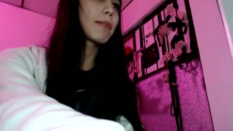 Snapshot of doll_sary chatting on 01.27.25 Catherine XXX online show from 01.27.25