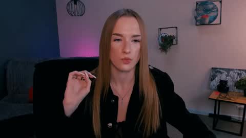 doll_vey online show from 02.28.25