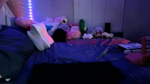 DOLLLFACE online show from 12.30.24