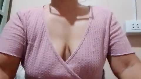 Snapshot of dolly926661 chatting on 06.27.26 dolly926661 online show from 06.27.26