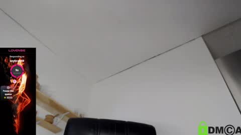 Snapshot of dolly_sun chatting on 06.29.26 ILONA online show from 06.29.26