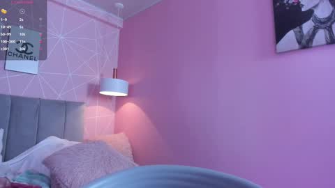 Call me Zoe  online show from 02.11.25