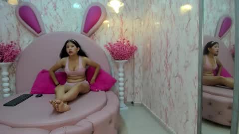 Snapshot of dollyboobsy chatting on 03.01.26 Dollyboobsy online show from 03.01.26