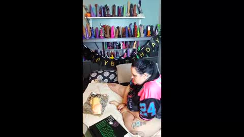 Snapshot of dollydarkside chatting on 05.14.26 dollydarkside online show from 05.14.26
