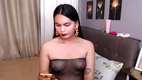 Snapshot of dollymoonlight chatting on 01.05.26 dollymoonlight online show from 01.05.26