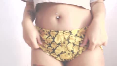 Snapshot of dollysweet666 chatting on 02.17.25 dollysweet666 online show from 02.17.25