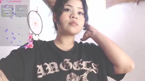 Snapshot of dollysweet666 chatting on 10.06.25 dollysweet666 online show from 10.06.25