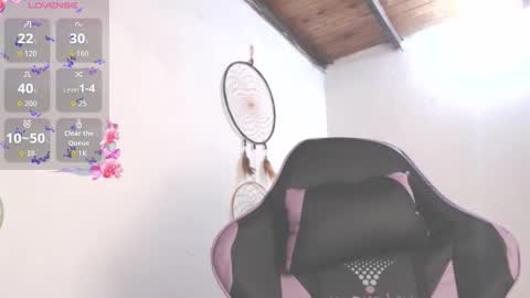 Snapshot of dollysweet666 chatting on 10.26.25 dollysweet666 online show from 10.26.25