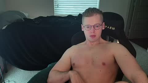 Snapshot of doloresman chatting on 05.19.26 doloresman online show from 05.19.26
