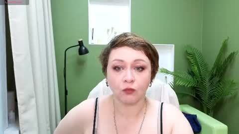 Snapshot of doloressea chatting on 06.28.26 DoloresSea online show from 06.28.26