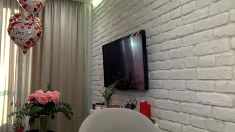 DOM MUMMY online show from 02.15.25