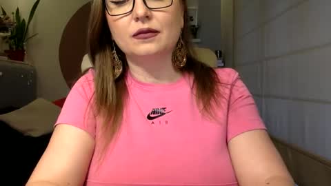 Snapshot of dom_mummy chatting on 02.02.26 DOM MUMMY online show from 02.02.26