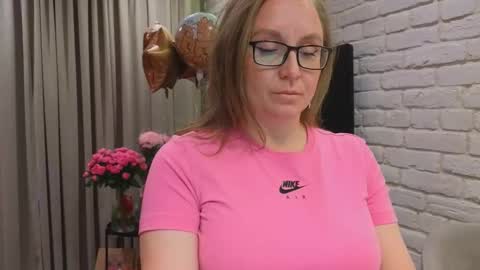 DOM MUMMY online show from 03.29.26