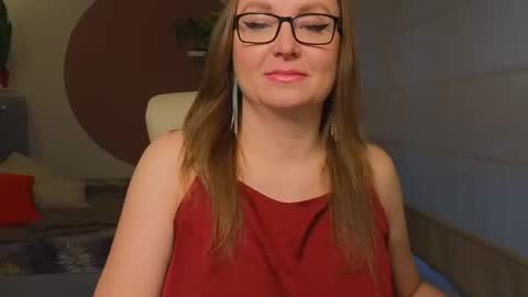 DOM MUMMY online show from 04.03.26