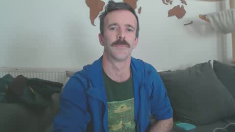 Snapshot of dombolio chatting on 03.14.26 Dombol online show from 03.14.26
