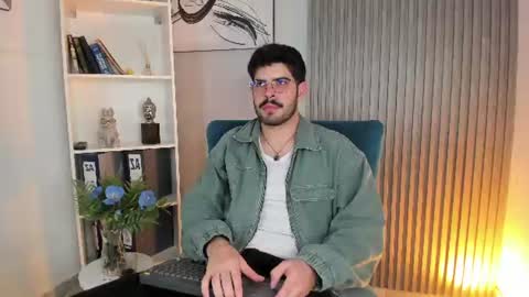 Snapshot of domboy_ chatting on 06.20.26 domboy online show from 06.20.26