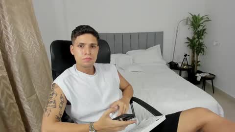 Snapshot of domi_master chatting on 03.01.25 MASTER online show from 03.01.25