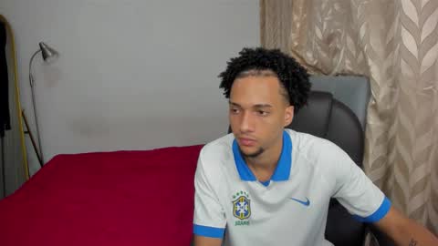 Snapshot of domi_master chatting on 09.29.25 MASTER online show from 09.29.25