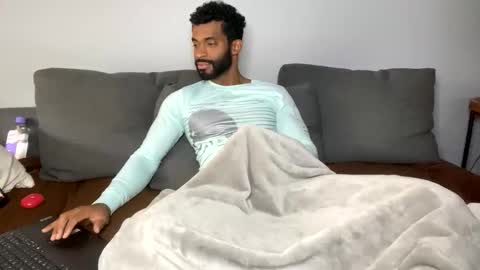 Snapshot of domidick7 chatting on 11.28.25 Domi online show from 11.28.25