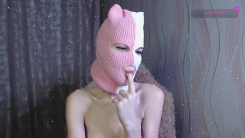 Snapshot of domiiniicana chatting on 12.15.24 domiiniicana online show from 12.15.24