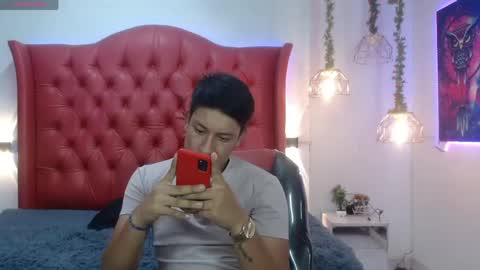 Snapshot of dominantboy4 chatting on 04.20.26 domi online show from 04.20.26