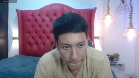 Snapshot of dominantboy4 chatting on 04.22.26 domi online show from 04.22.26