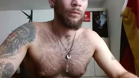 Logan - INDEPENDET MODEL online show from 03.04.26